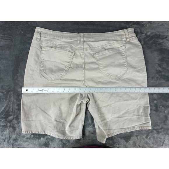 Lee Riders Women's Midrise Bermuda Shorts Size 20 Khaki Cotton Spandex Stretch - Picture 6 of 10